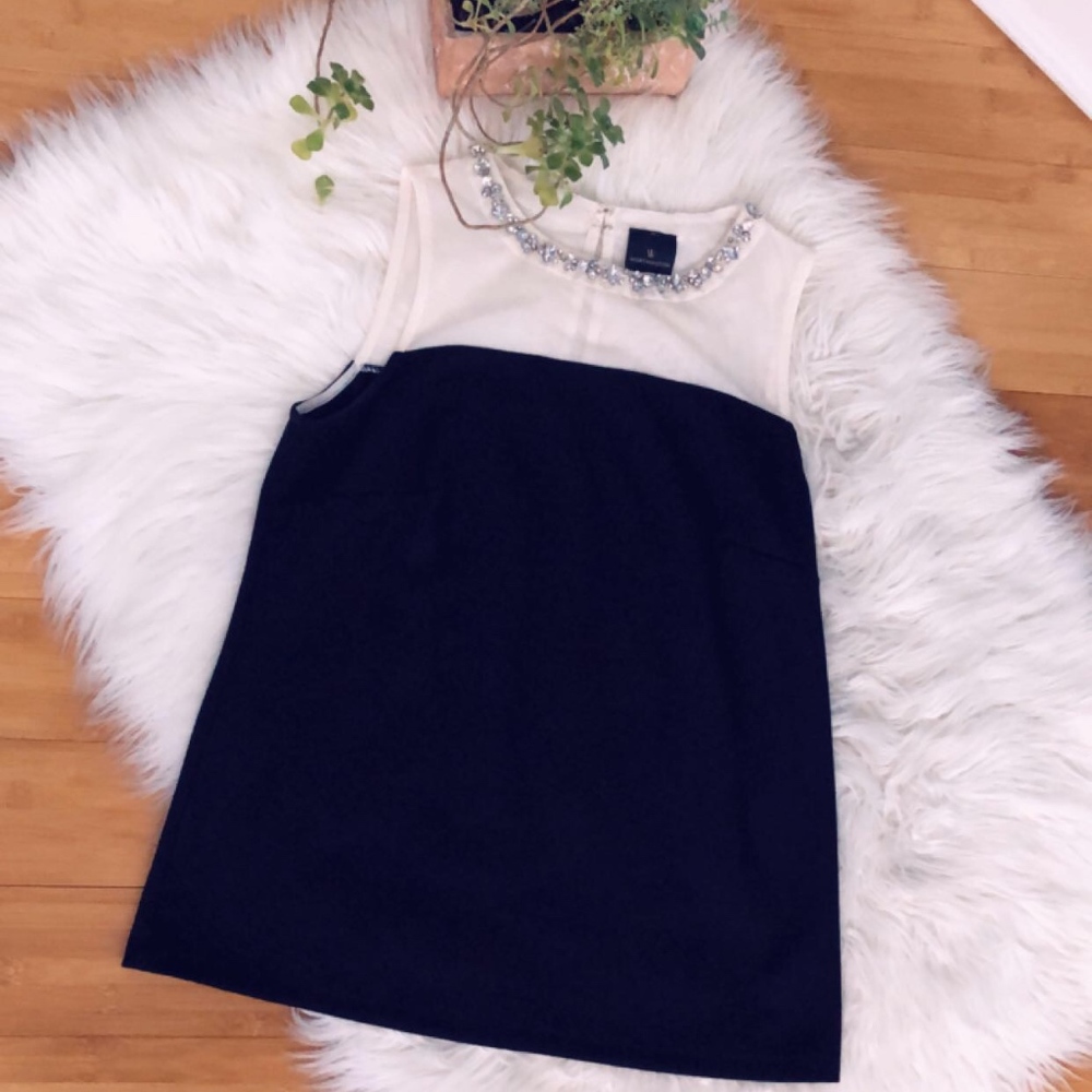 Black top with white mesh